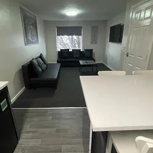 Hosted By Ryan - 1 Bedroom , Liverpool United Kingdom